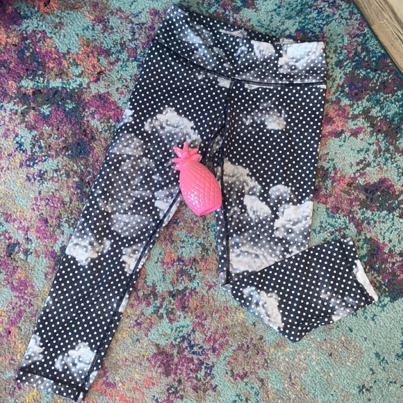 Lululemon Wunder Under Crop Leggings - Picture 2 of 13